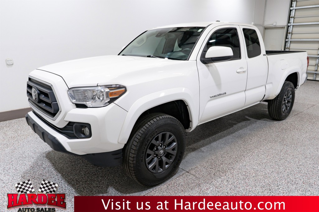 2022 Toyota Tacoma Image 2
