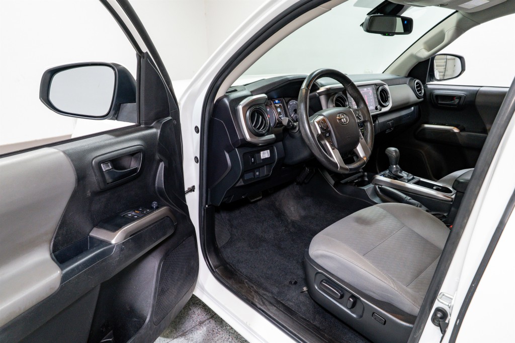 2022 Toyota Tacoma Image 15