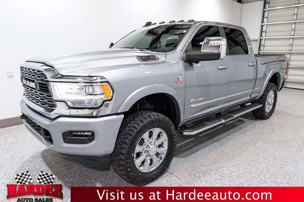 2024 RAM 2500 Image 2
