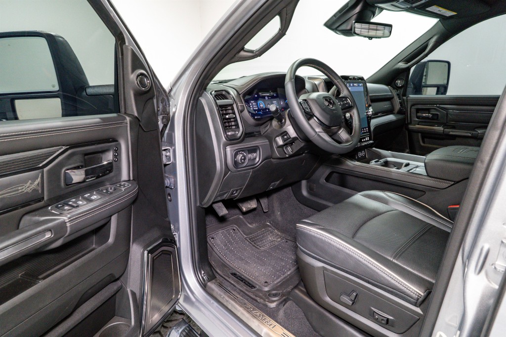 2024 RAM 2500 Image 14