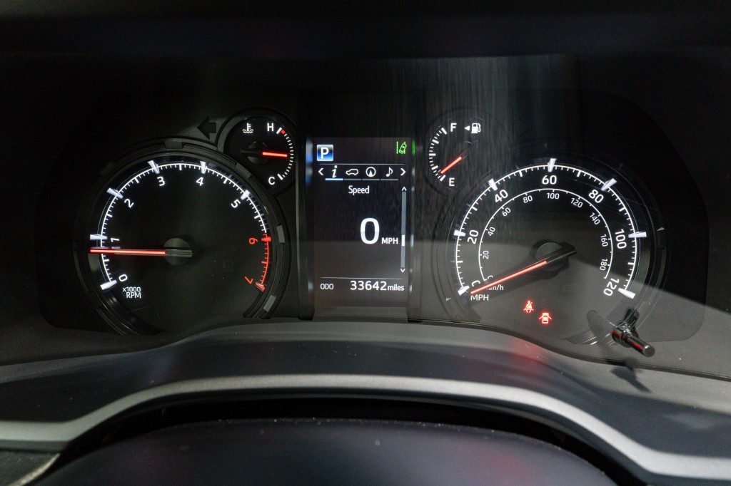 2022 Toyota 4Runner Image 24