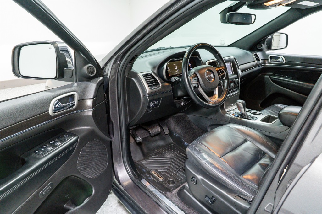 2018 Jeep Grand Cherokee Image 12