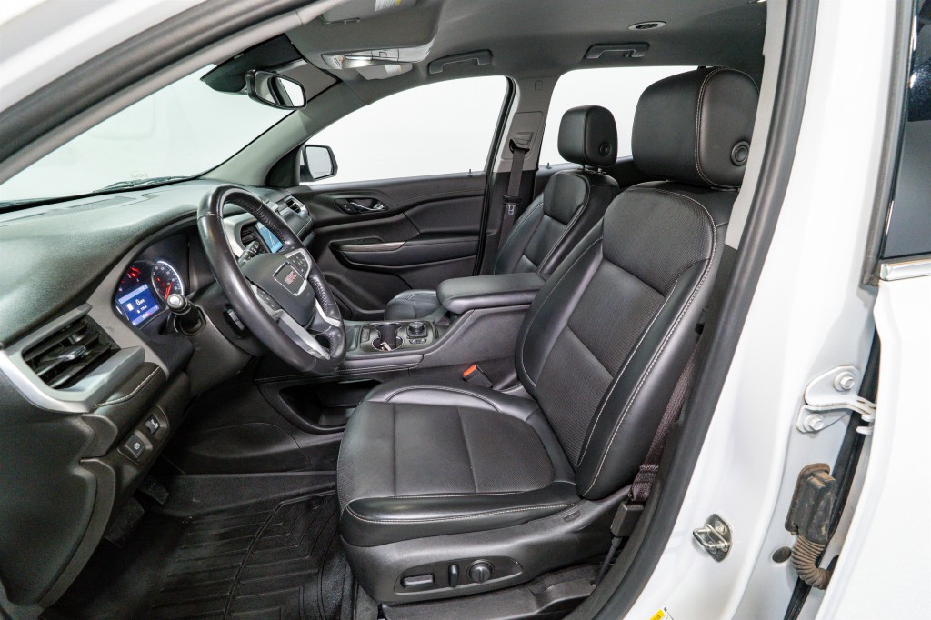2021 GMC Acadia Image 17