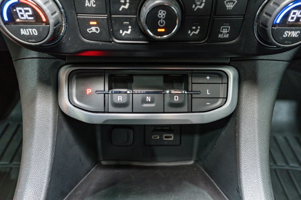 2021 GMC Acadia Image 25