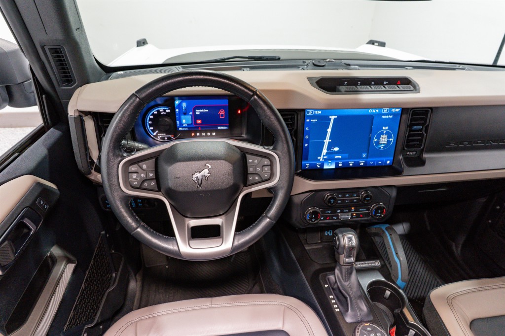 2022 Ford Bronco Image 12