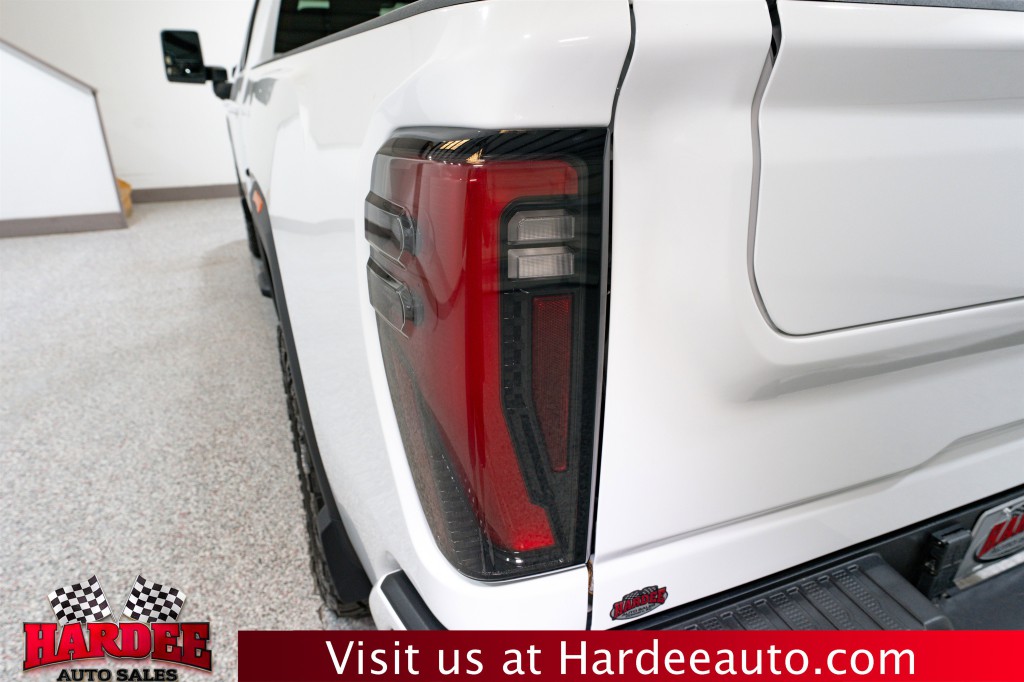 2024 GMC Sierra 2500 Image 9