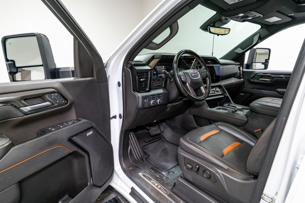 2024 GMC Sierra 2500 Image 15