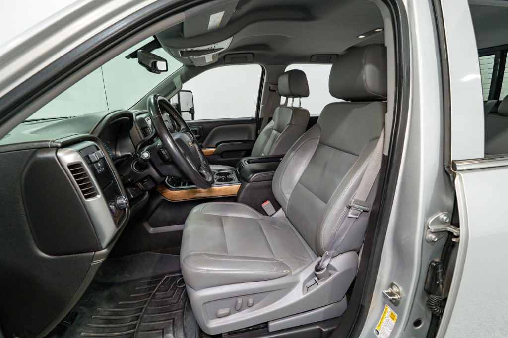 2015 Chevrolet Silverado 1500 Image 14