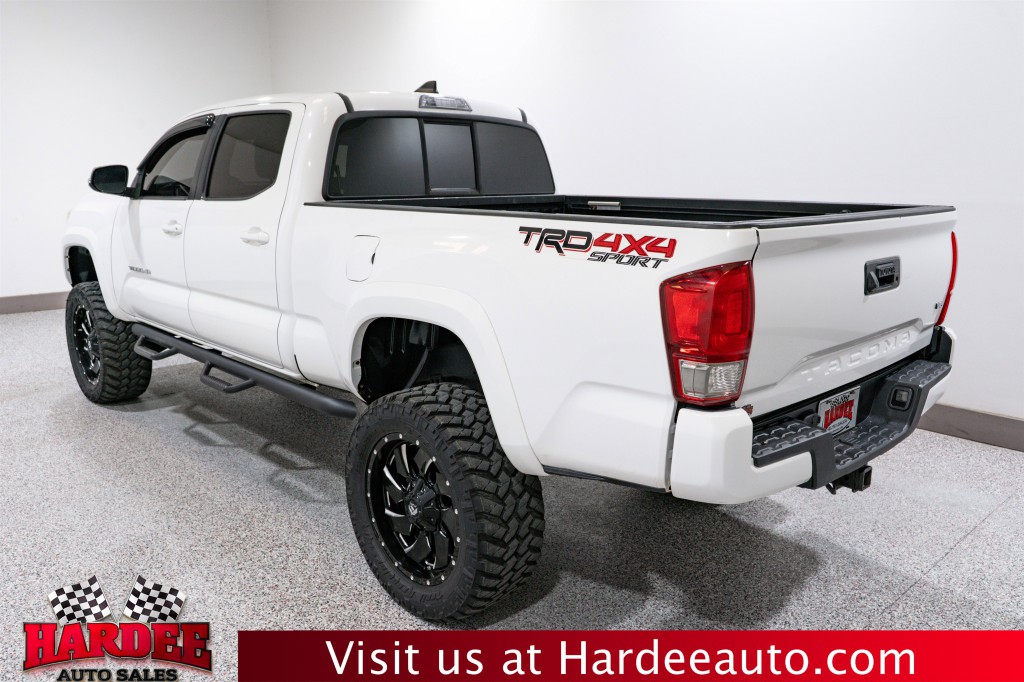 2016 Toyota Tacoma Image 3