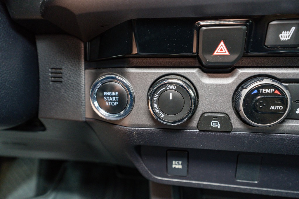 2016 Toyota Tacoma Image 20