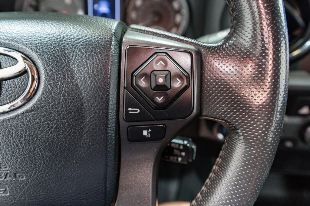 2016 Toyota Tacoma Image 23