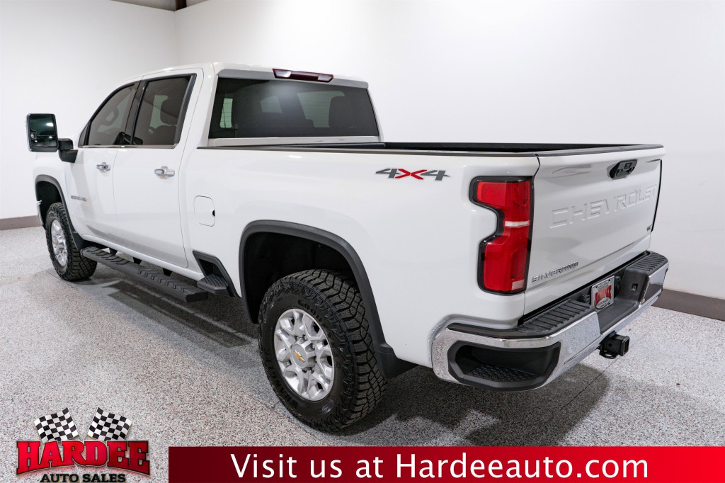 2024 Chevrolet Silverado 1500 Image 3