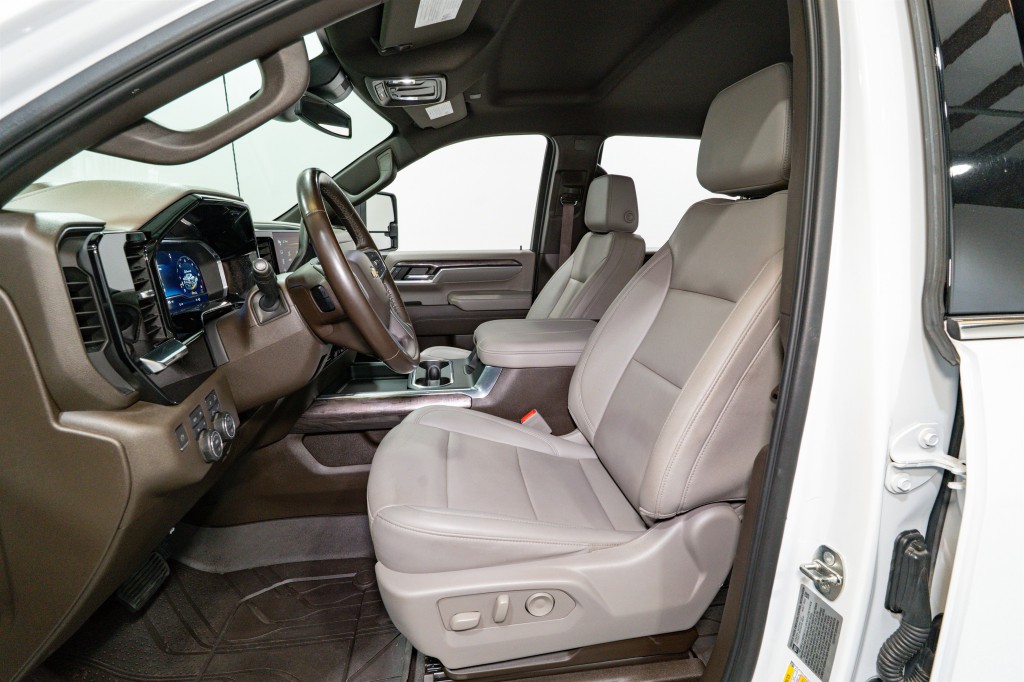 2024 Chevrolet Silverado 1500 Image 17