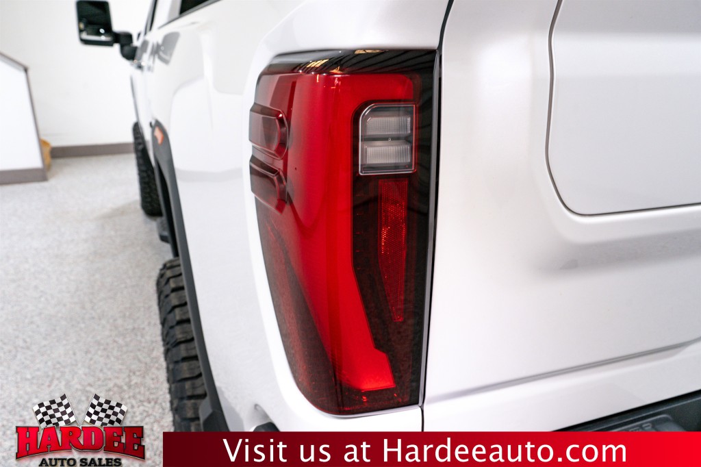 2024 GMC Sierra 2500 Image 9
