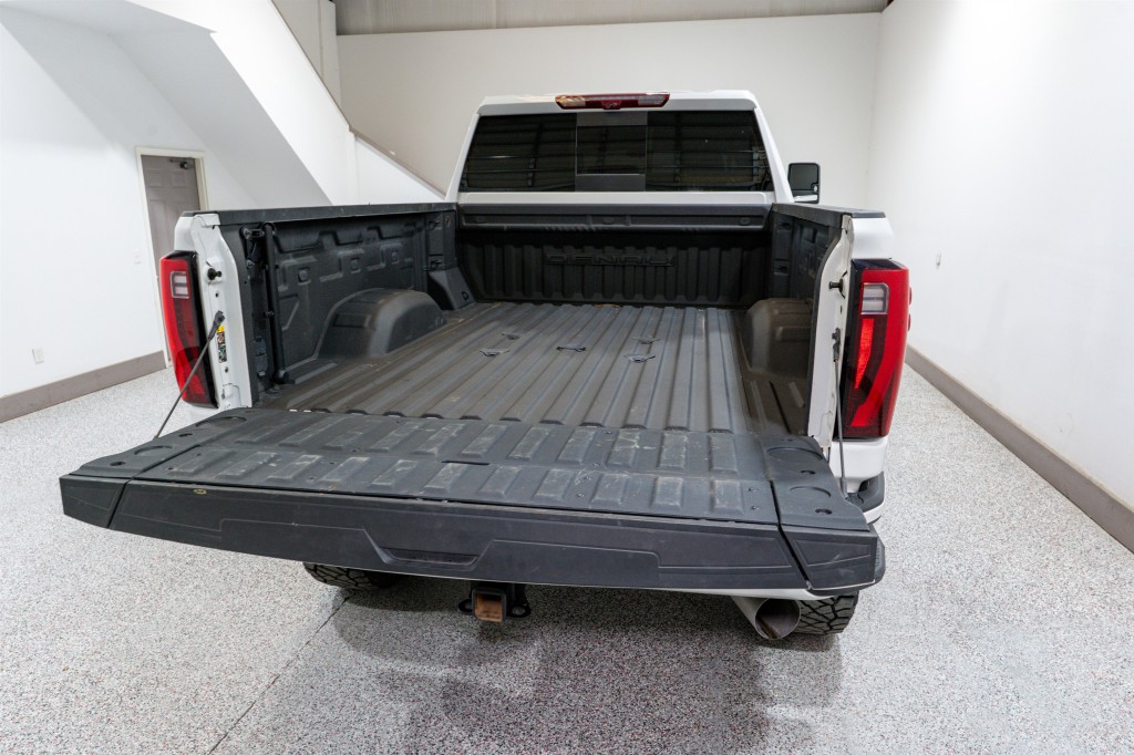 2024 GMC Sierra 2500 Image 11