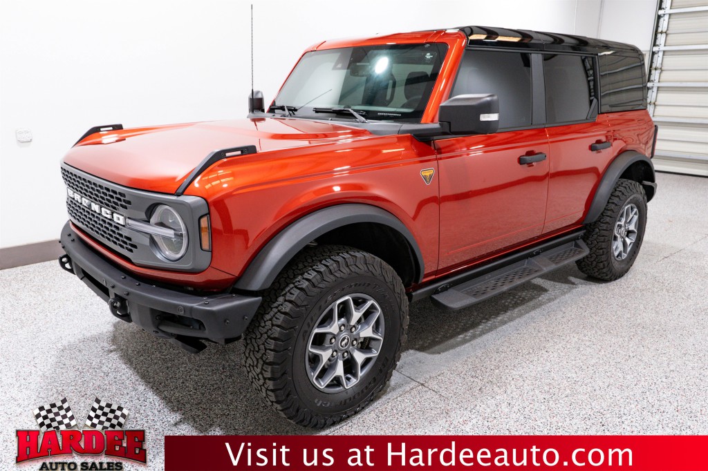 2024 Ford Bronco Image 2