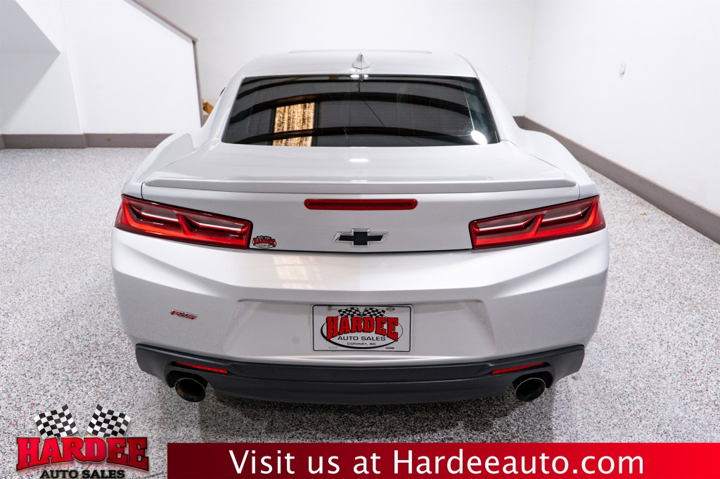 2017 Chevrolet Camaro Image 4