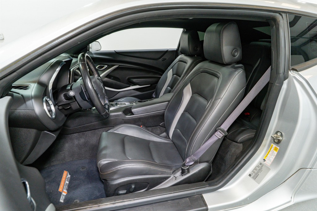 2017 Chevrolet Camaro Image 15