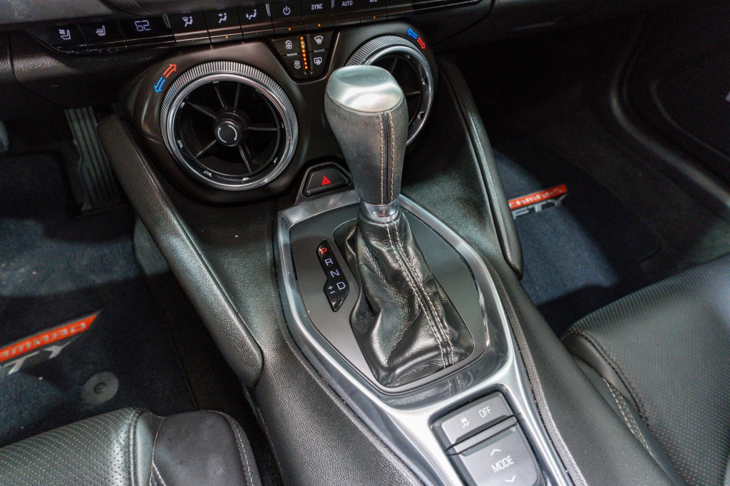 2017 Chevrolet Camaro Image 21