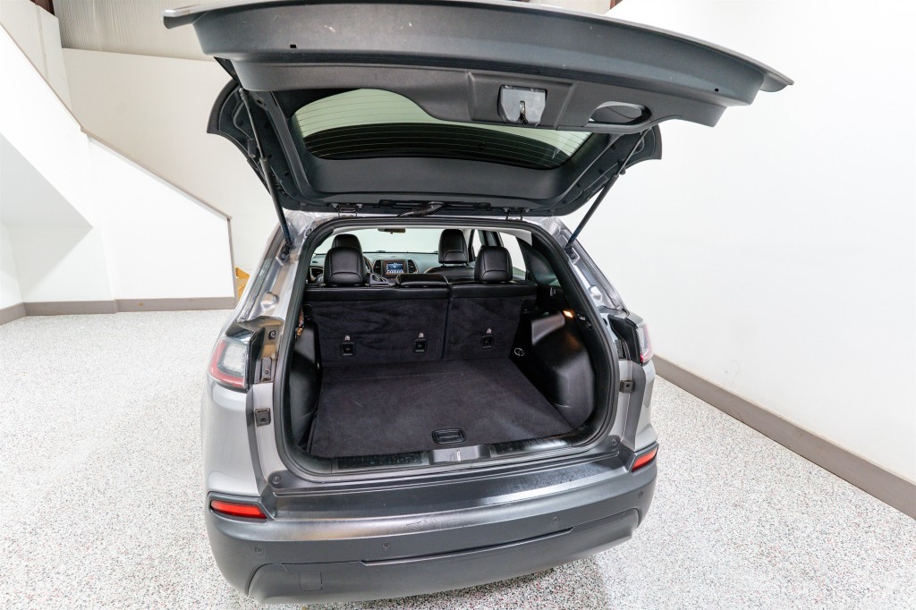 2019 Jeep Cherokee Image 28