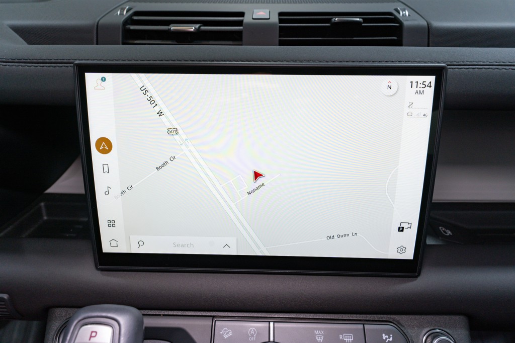 2024 Land Rover Defender Image 18