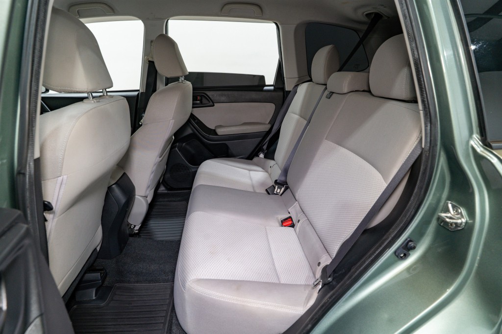 2016 Subaru Forester Image 28