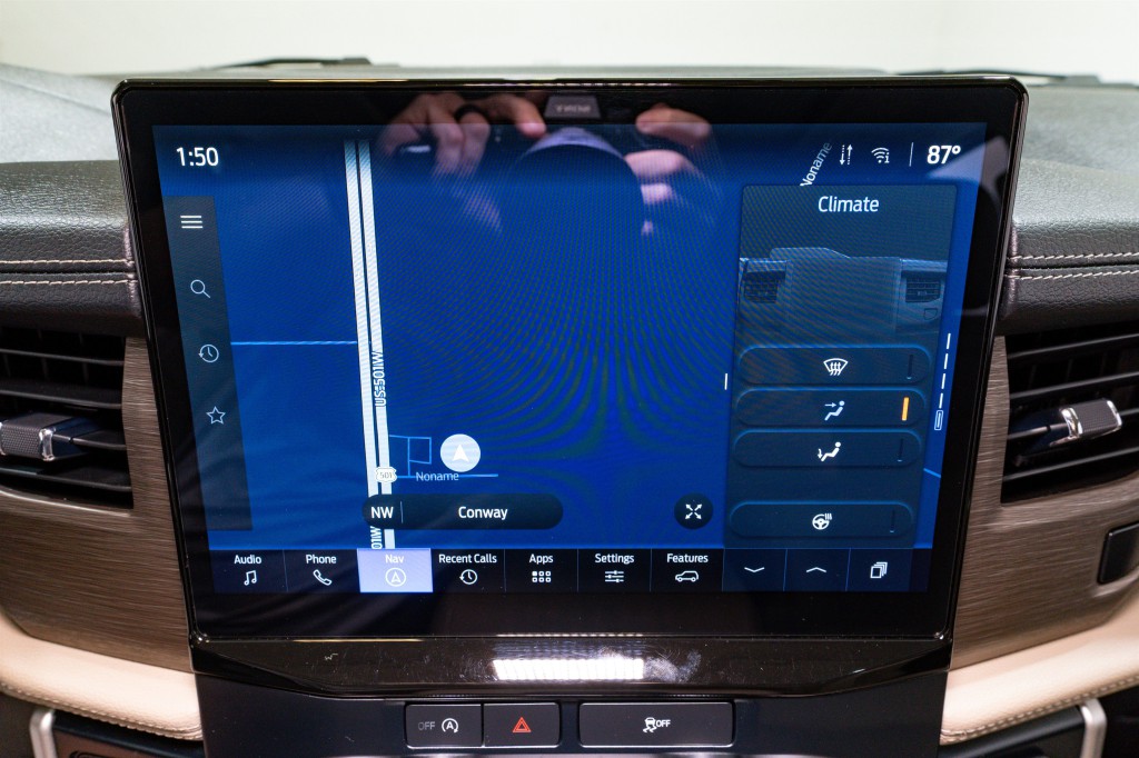 2024 Ford Expedition Image 19