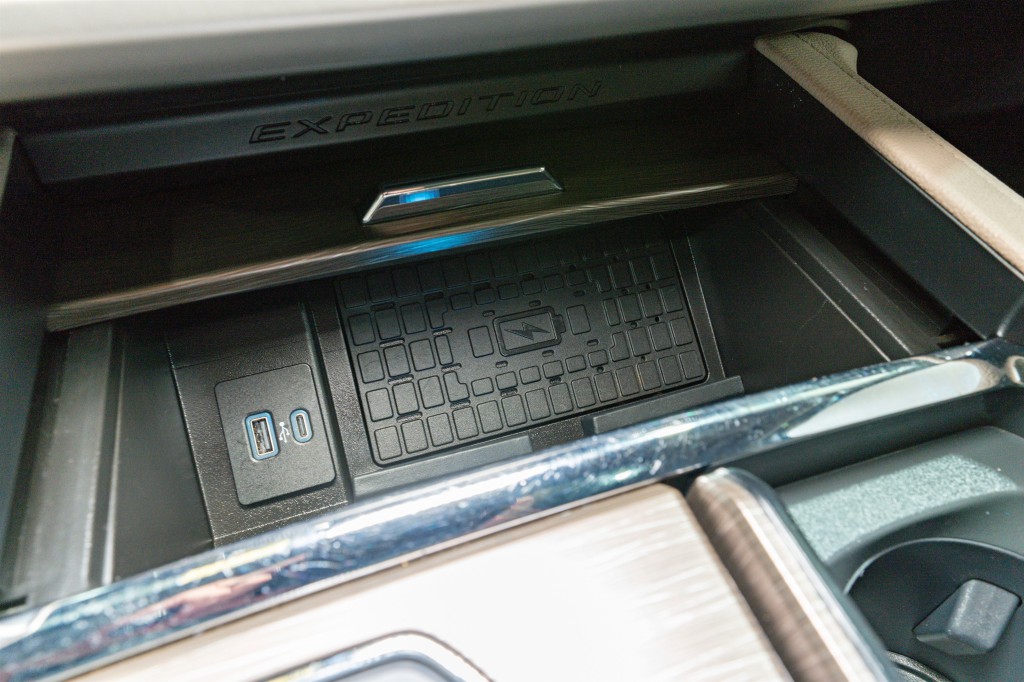 2024 Ford Expedition Image 25