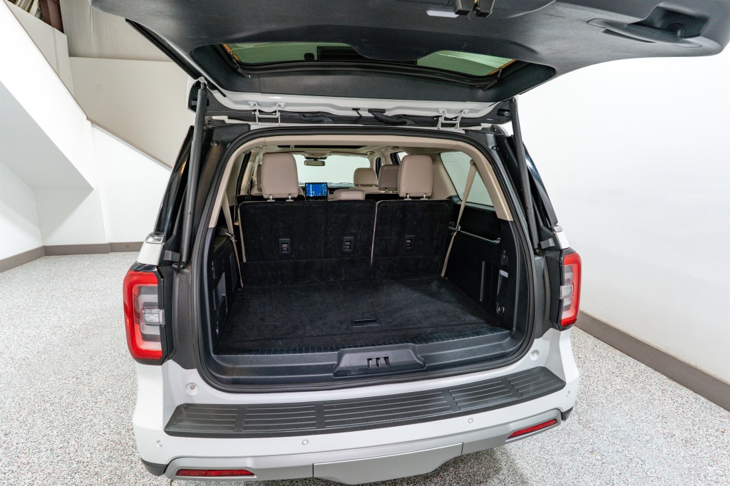 2024 Ford Expedition Image 36