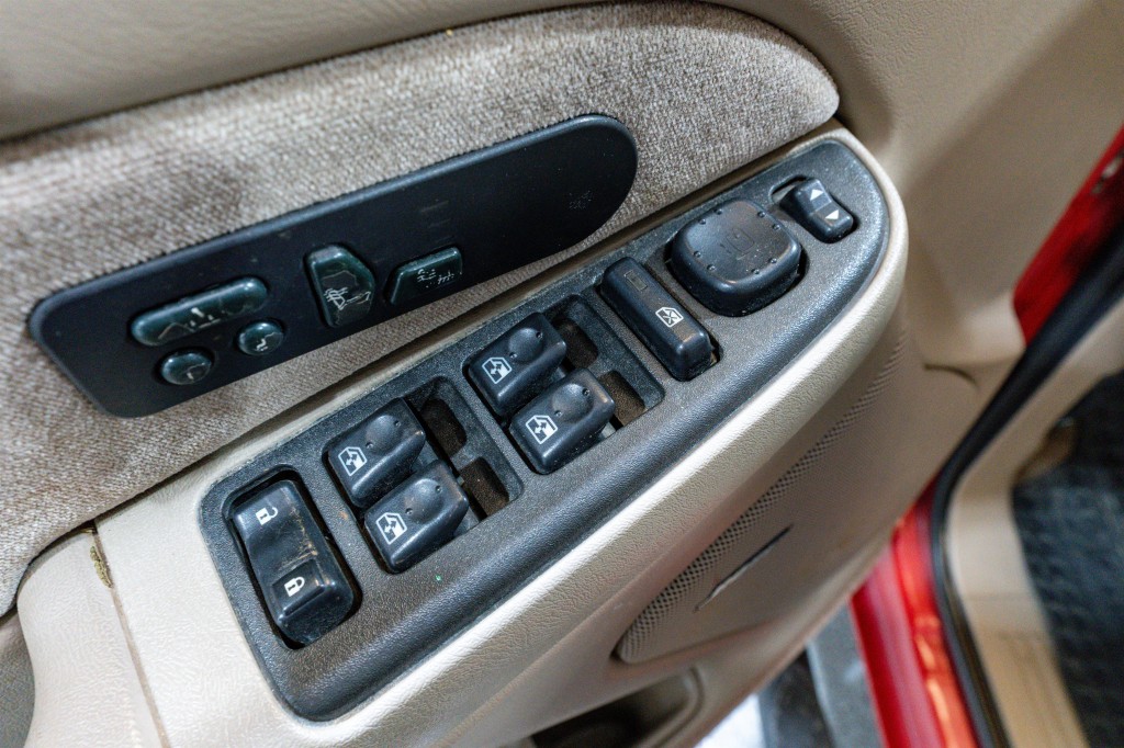 2003 Chevrolet Silverado 1500 Image 13