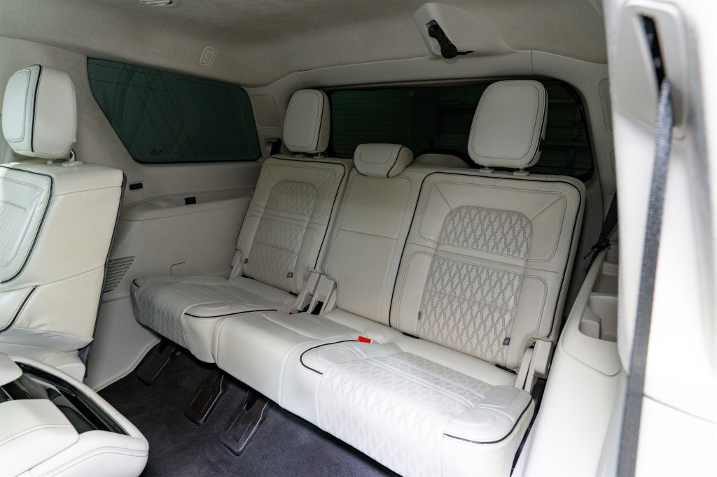 2024 Lincoln Navigator Image 38