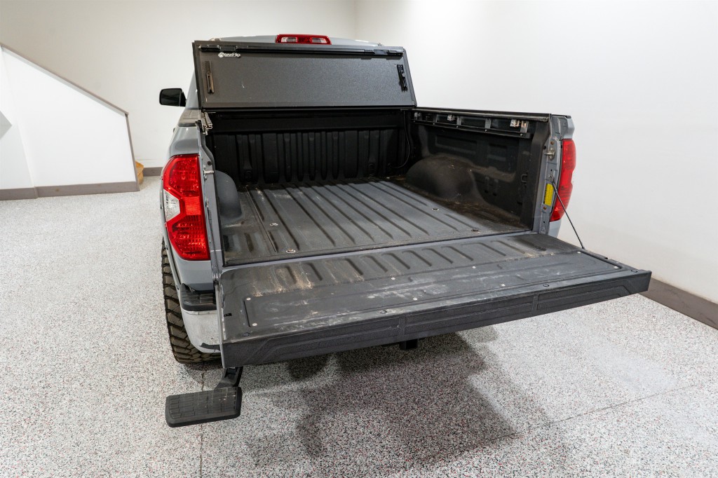 2019 Toyota Tundra Image 12