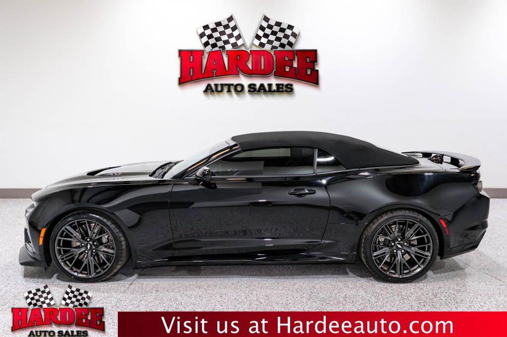 2019 Chevrolet Camaro Image 2