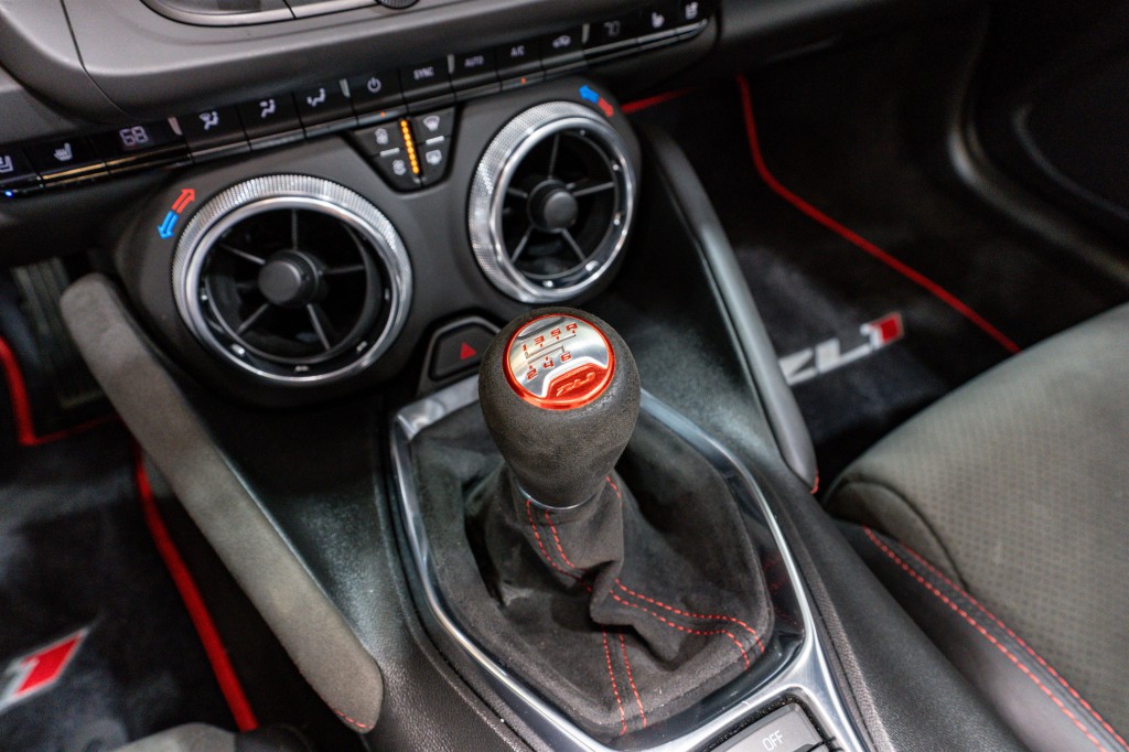 2019 Chevrolet Camaro Image 32