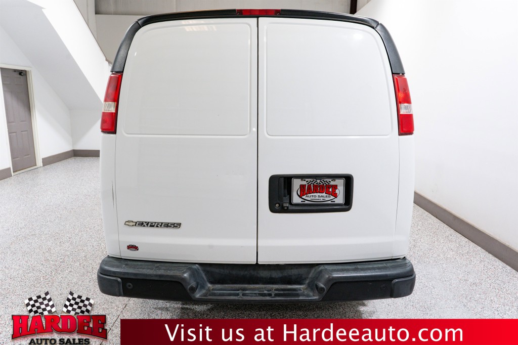 2018 Chevrolet Express Image 4