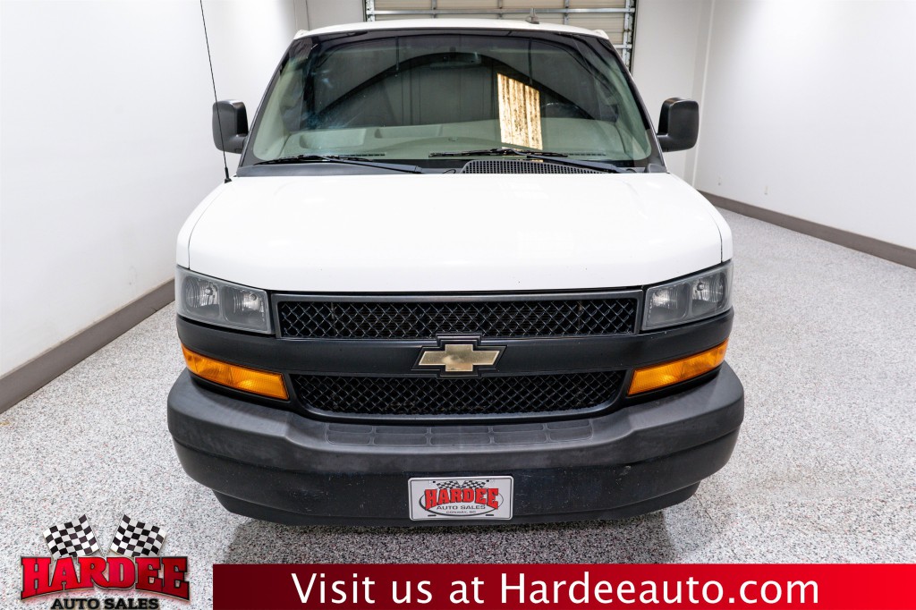2018 Chevrolet Express Image 7