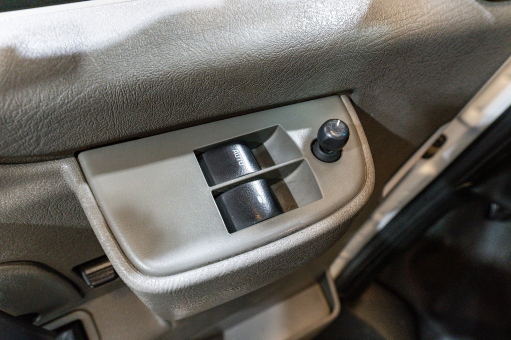 2018 Chevrolet Express Image 17