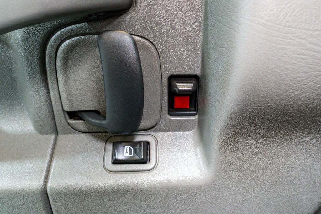 2018 Chevrolet Express Image 18