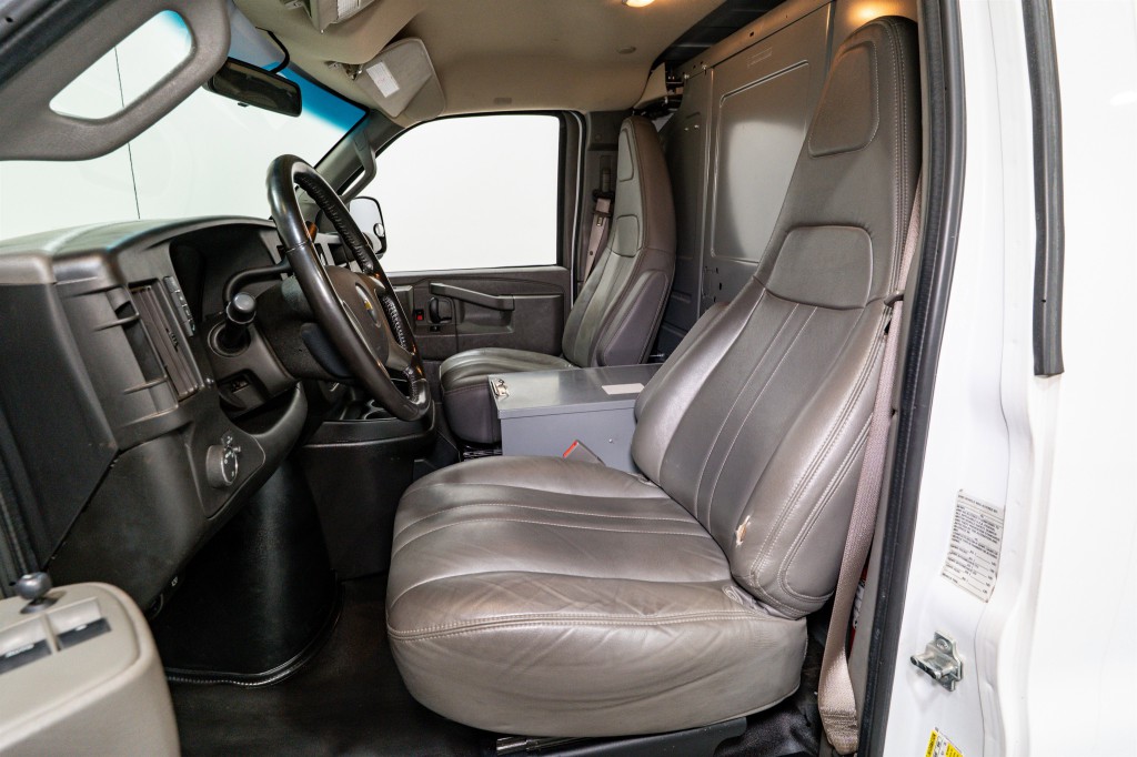 2018 Chevrolet Express Image 19