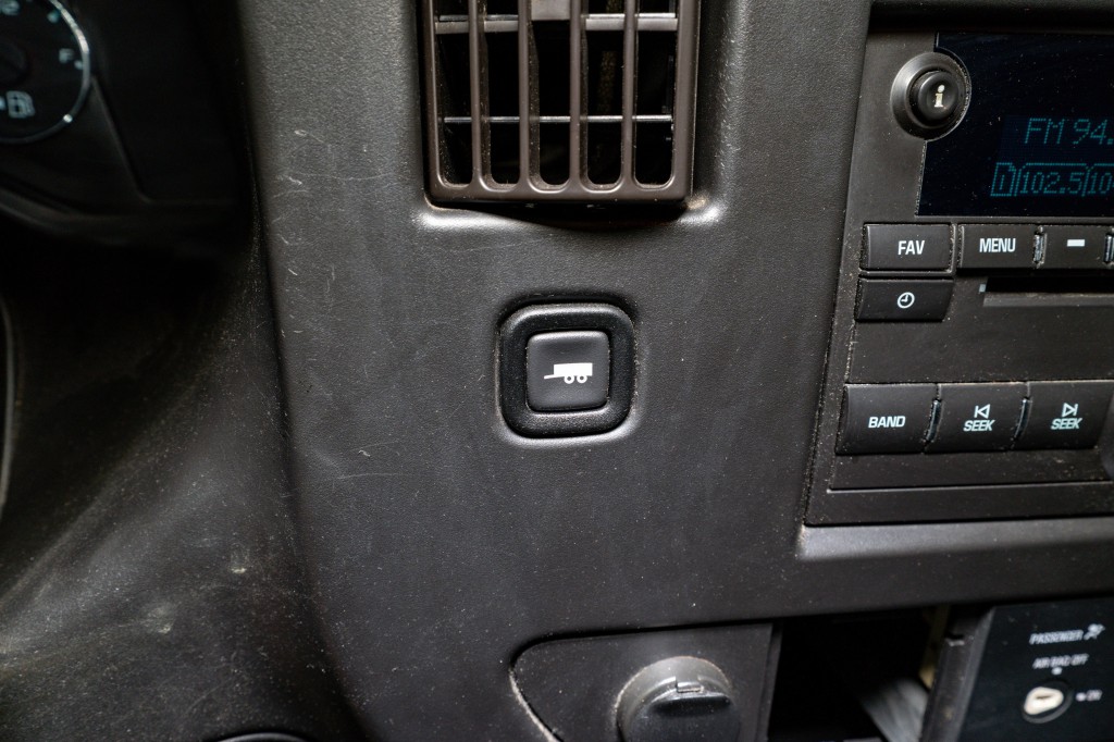 2018 Chevrolet Express Image 23