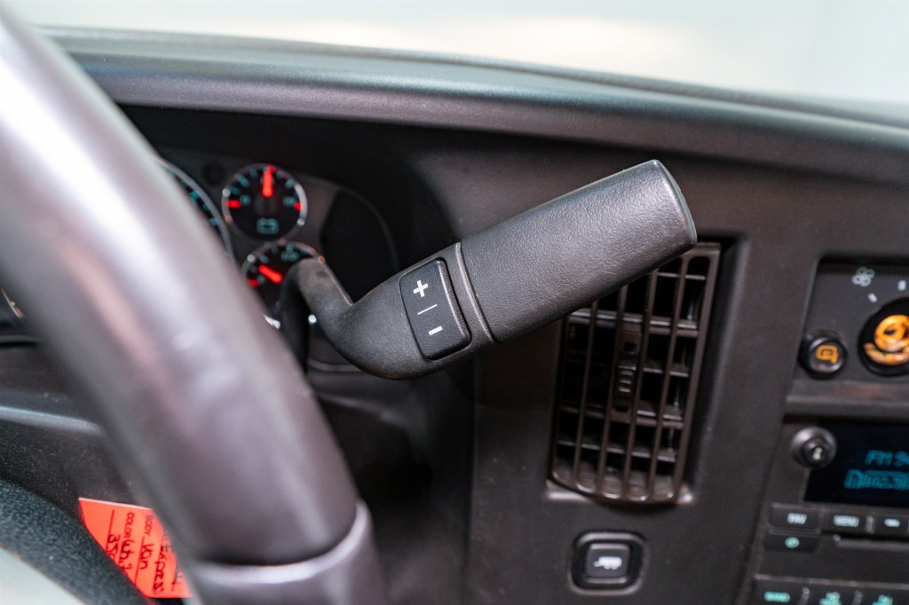 2018 Chevrolet Express Image 27