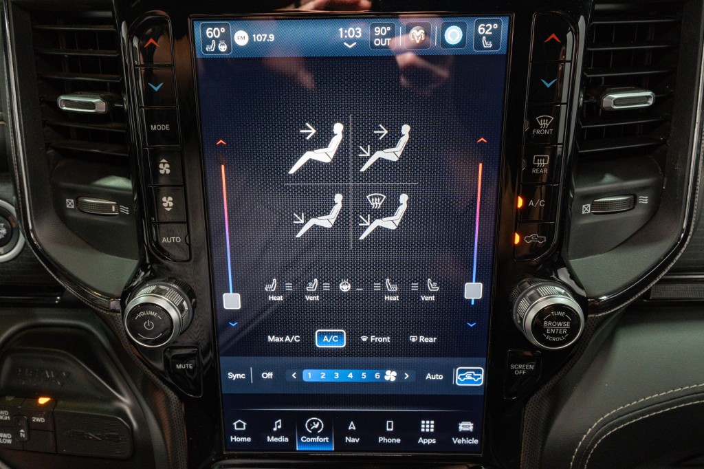 2024 RAM 2500 Image 25