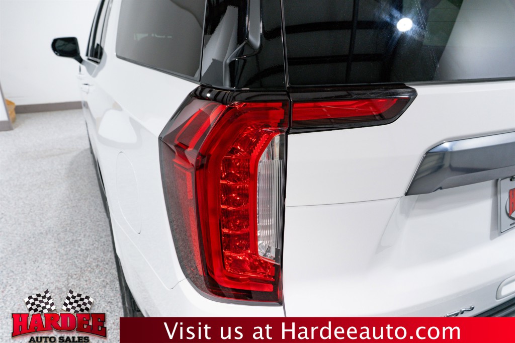2024 GMC Yukon Image 9