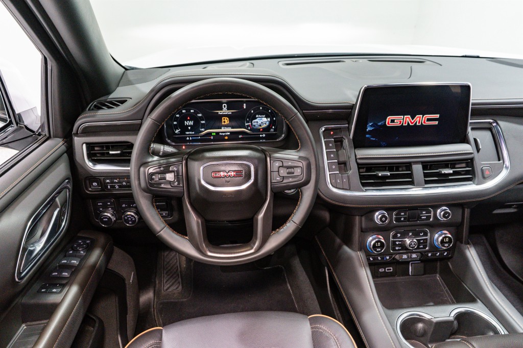 2024 GMC Yukon Image 11