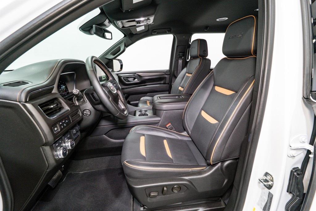 2024 GMC Yukon Image 16
