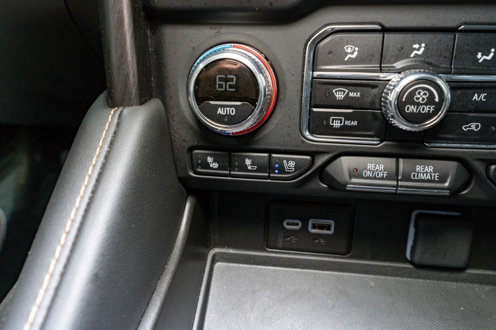 2024 GMC Yukon Image 23