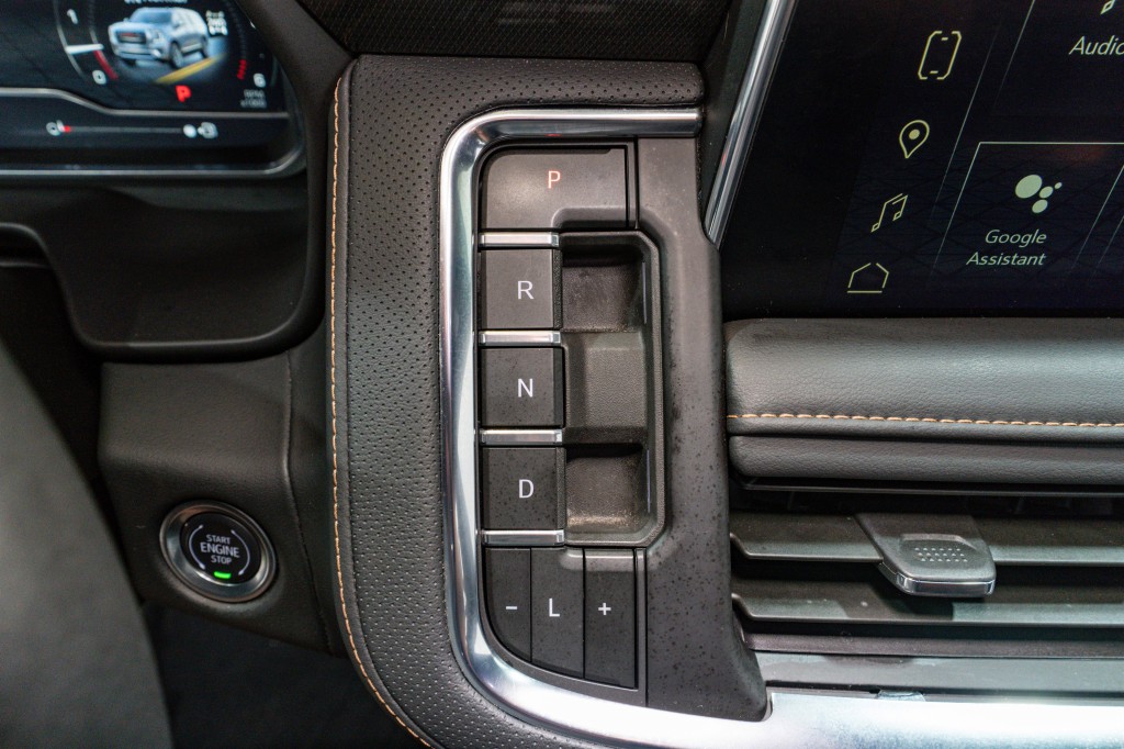 2024 GMC Yukon Image 25