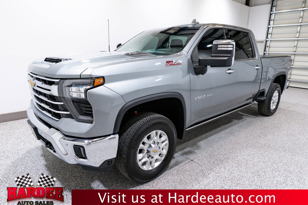 2024 Chevrolet Silverado 1500 Image 2