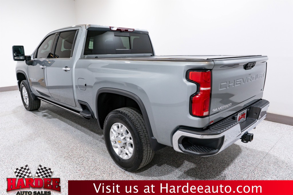 2024 Chevrolet Silverado 1500 Image 3