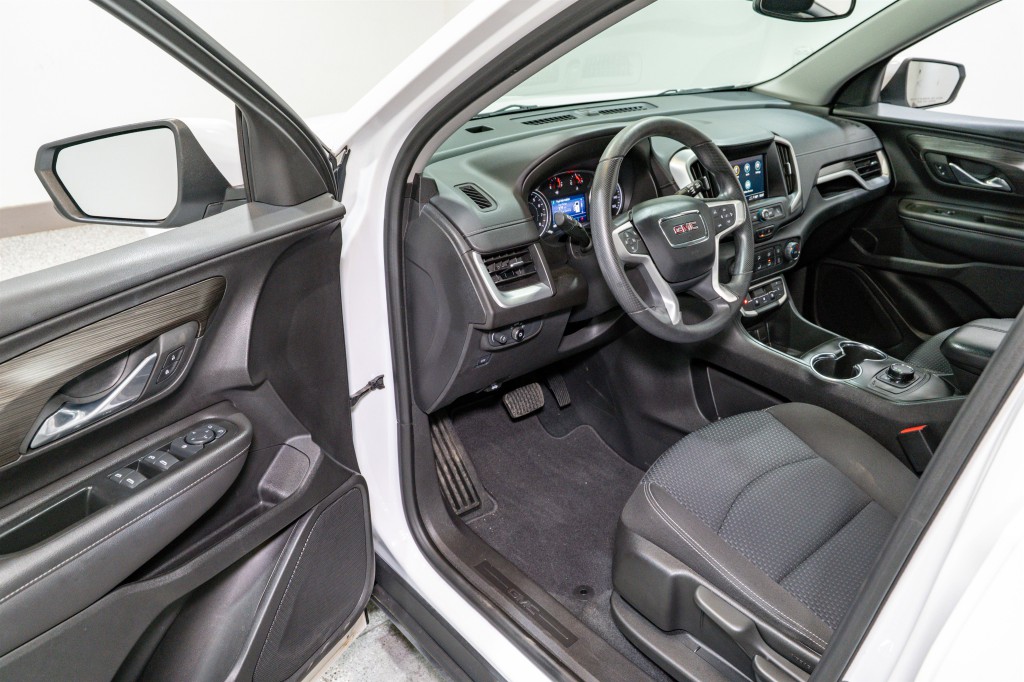 2022 GMC Terrain Image 12